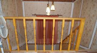 Гостиница Guest House Apelsin Вардане Трехместный номер с ванной комнатой-3